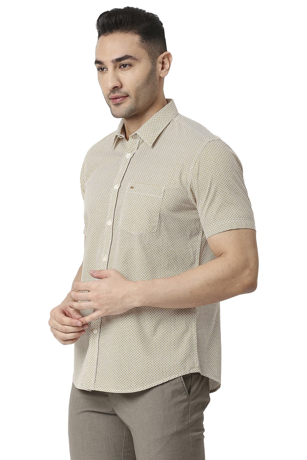 BASICS SLIM FIT COTTON POPLIN PRINTED HALFSLEEVES SHIRT