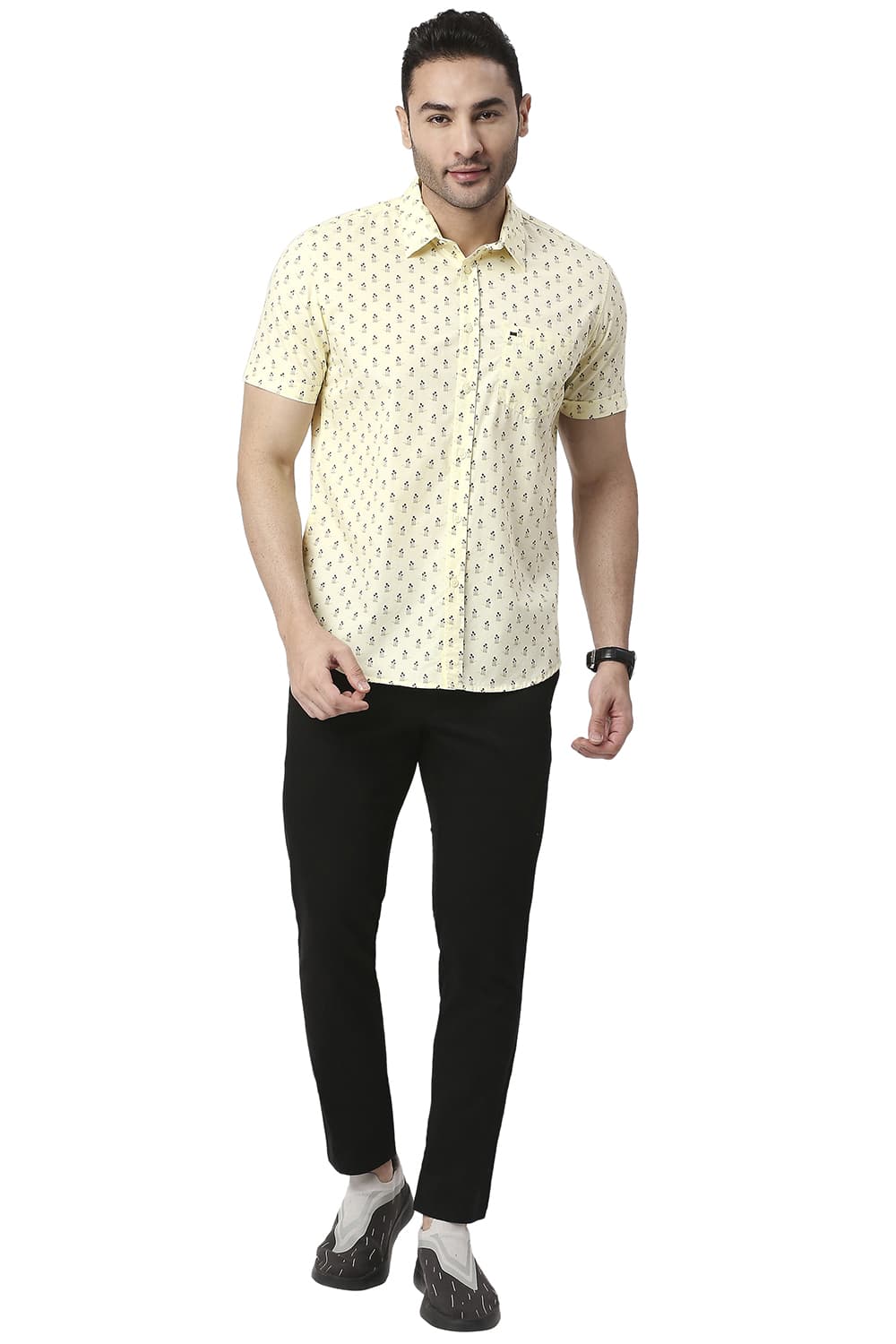 BASICS SLIM FIT COTTON POPLIN PRINTED HALFSLEEVES SHIRT