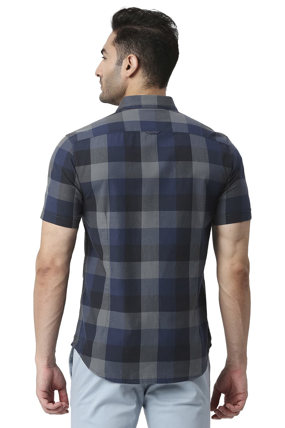 BASICS SLIM FIT COTTON TWILL CHECKS HALFSLEEVES SHIRT