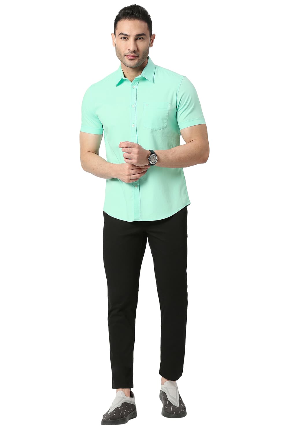 BASICS SLIM FIT COTTON DOBBY HALFSLEEVES SHIRT