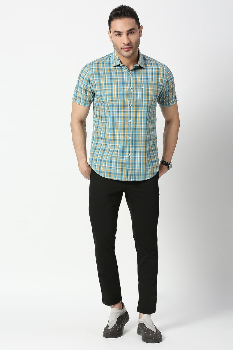 Slim Fit Cotton Checks Halfsleeves Shirt