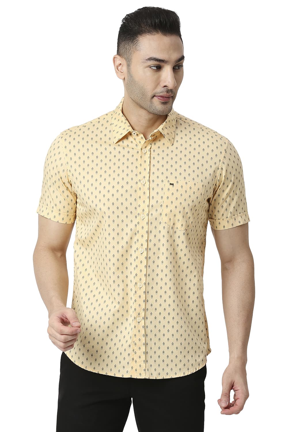 BASICS SLIM FIT COTTON TWILL PRINTED HALFSLEEVES SHIRT