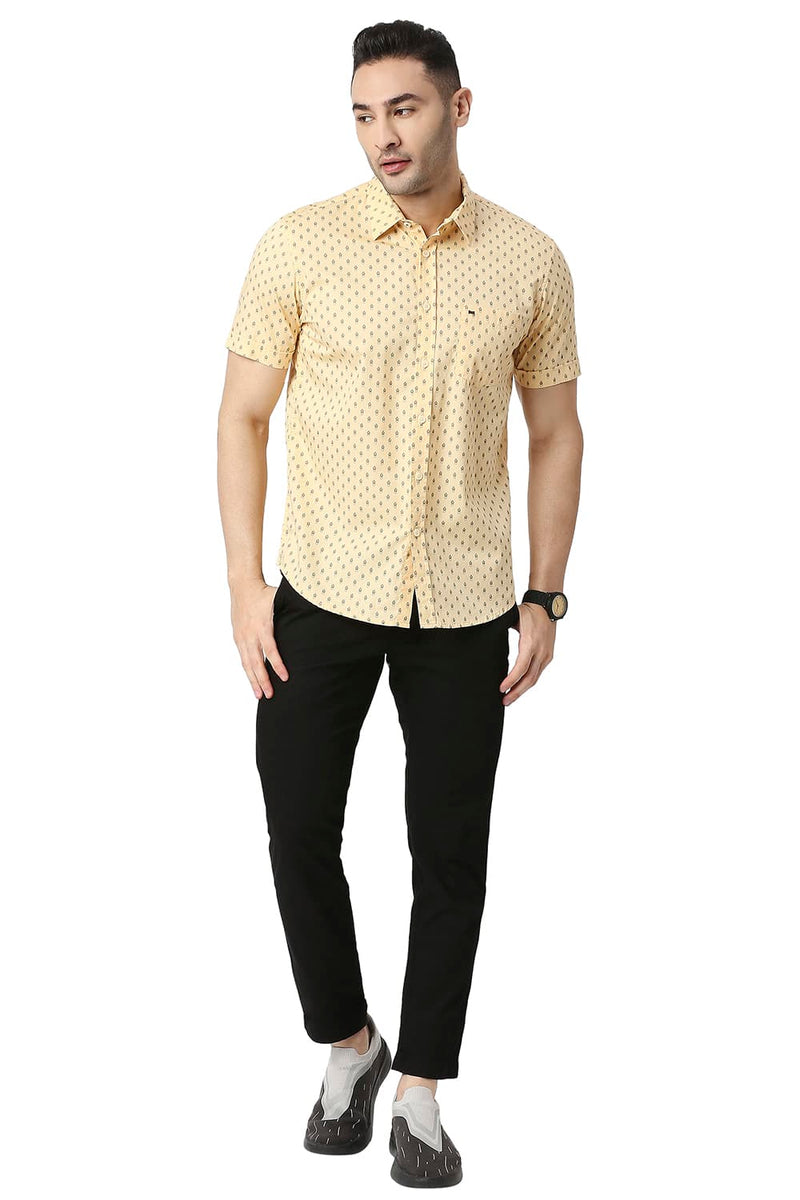 BASICS SLIM FIT COTTON TWILL PRINTED HALFSLEEVES SHIRT