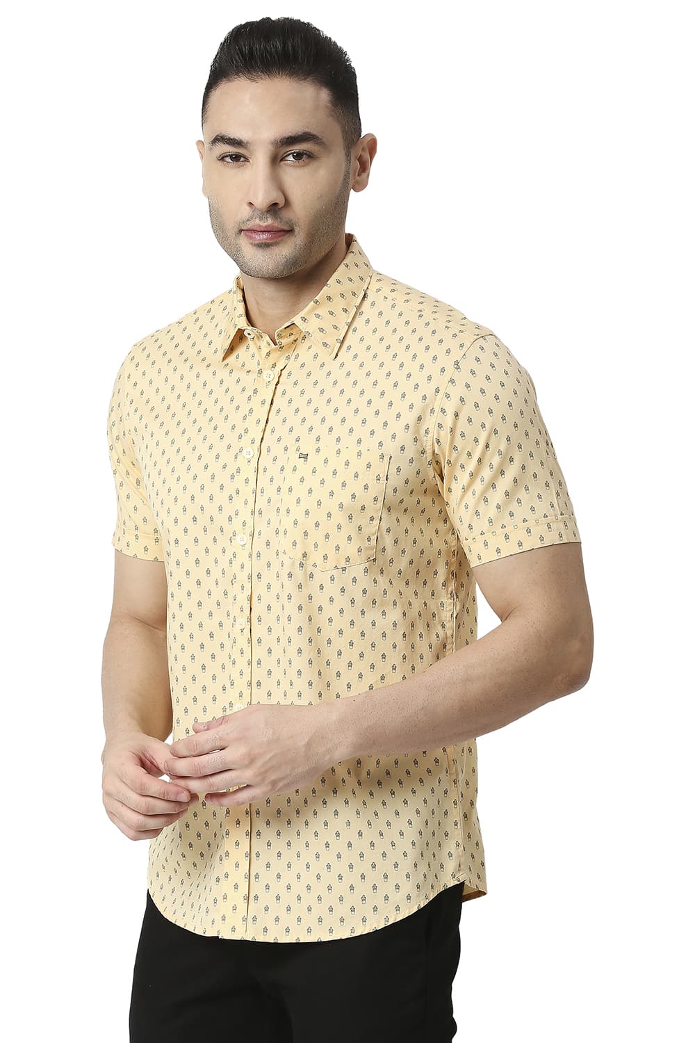 BASICS SLIM FIT COTTON TWILL PRINTED HALFSLEEVES SHIRT