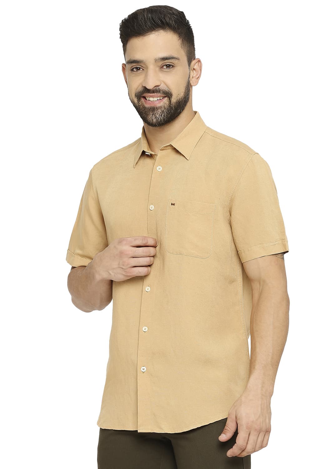 BASICS SLIM FIT LINEN VISCOSE HALFSLEEVES SHIRT