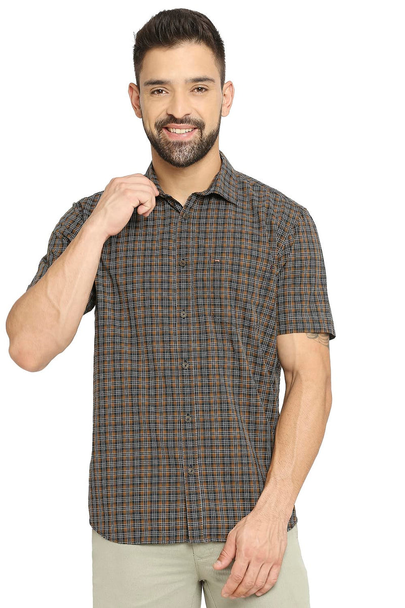 BASICS SLIM FIT COTTON CHECKS HALFSLEEVES SHIRT