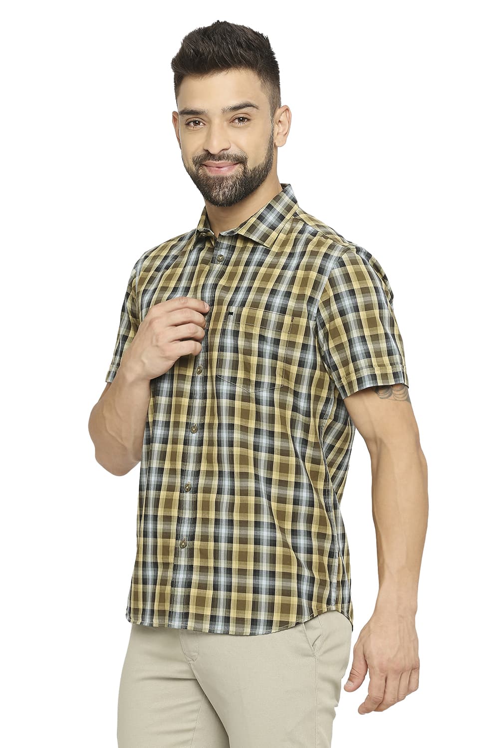 BASICS SLIM FIT COTTON CHECKS HALFSLEEVES SHIRT