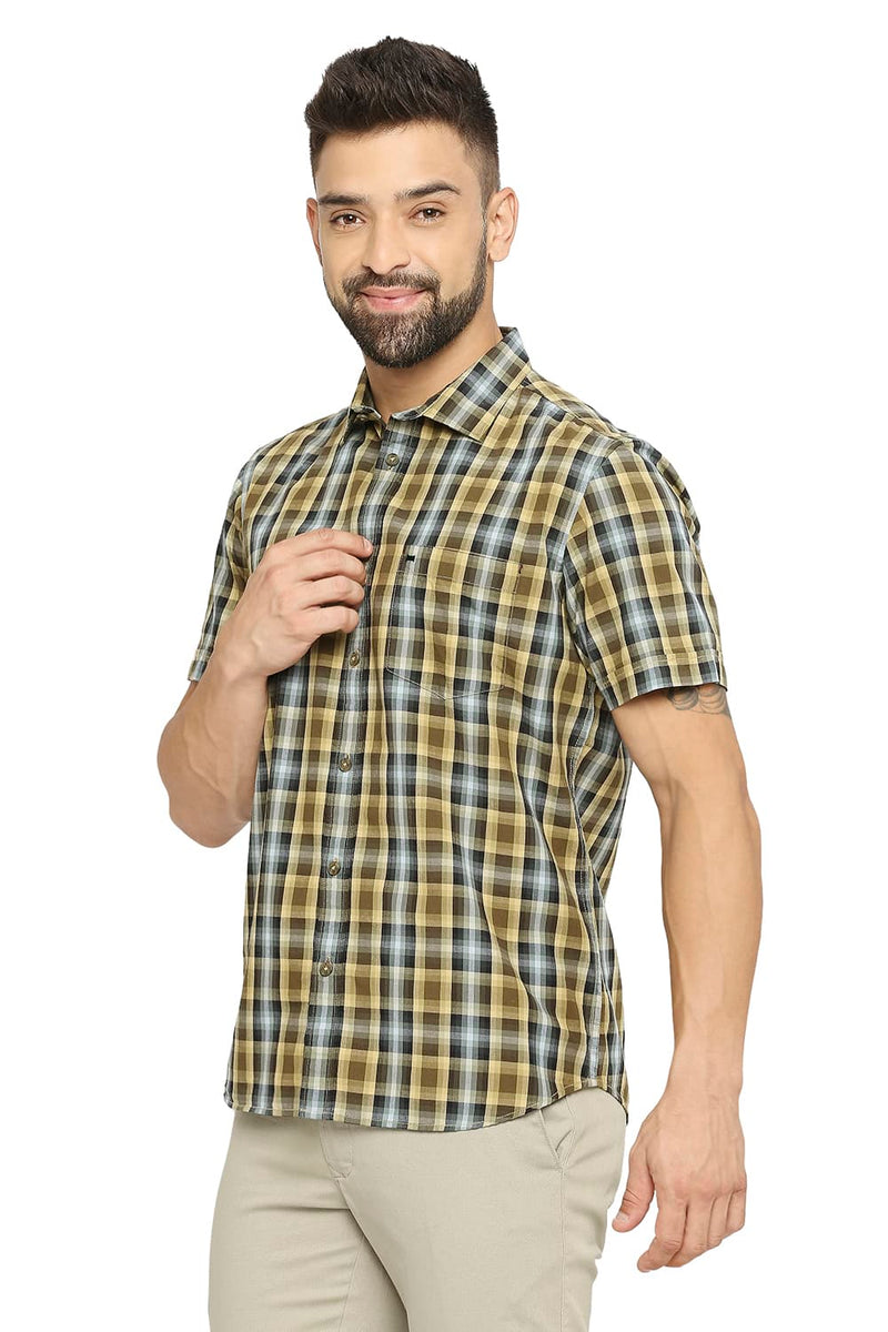 BASICS SLIM FIT COTTON CHECKS HALFSLEEVES SHIRT