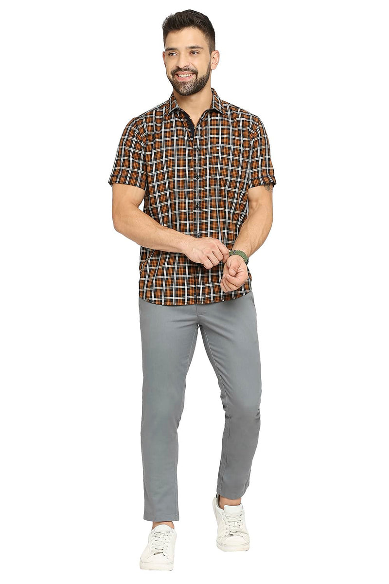 BASICS SLIM FIT COTTON TWILL CHECKS HALFSLEEVES SHIRT