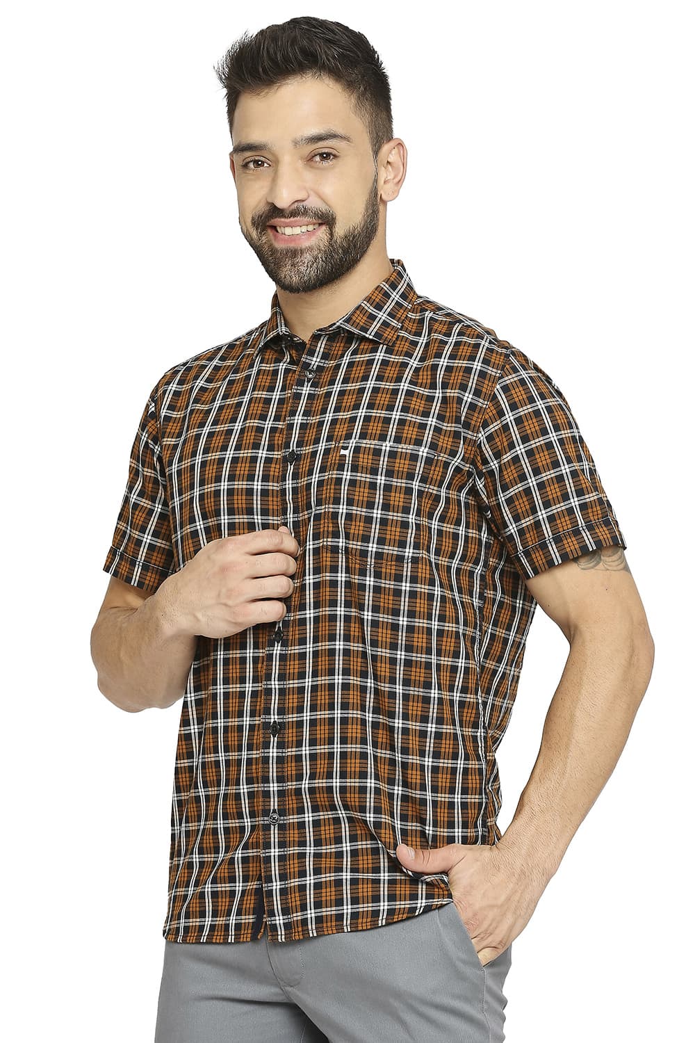 BASICS SLIM FIT COTTON TWILL CHECKS HALFSLEEVES SHIRT