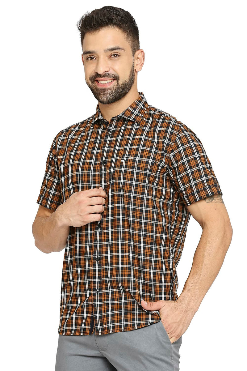 BASICS SLIM FIT COTTON TWILL CHECKS HALFSLEEVES SHIRT