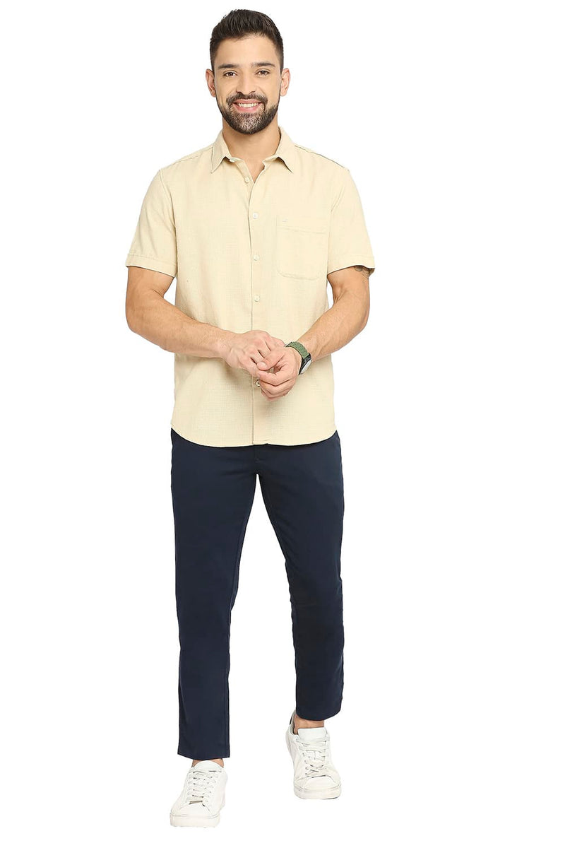 BASICS SLIM FIT COTTON DOBBY HALFSLEEVES SHIRT