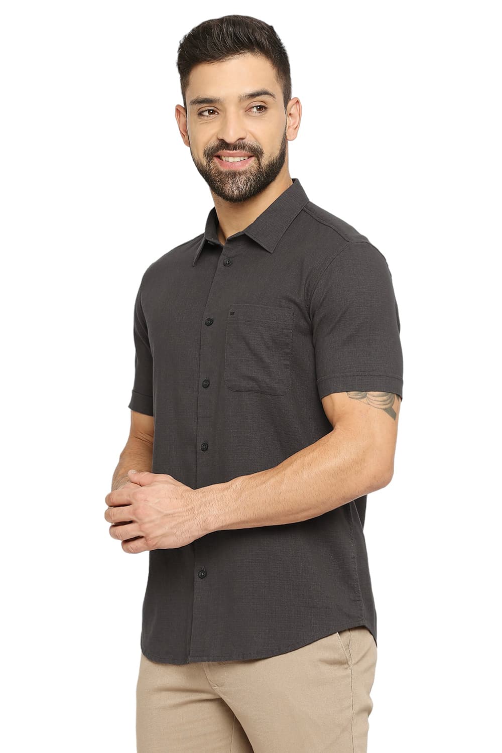 BASICS SLIM FIT COTTON DOBBY HALFSLEEVES SHIRT