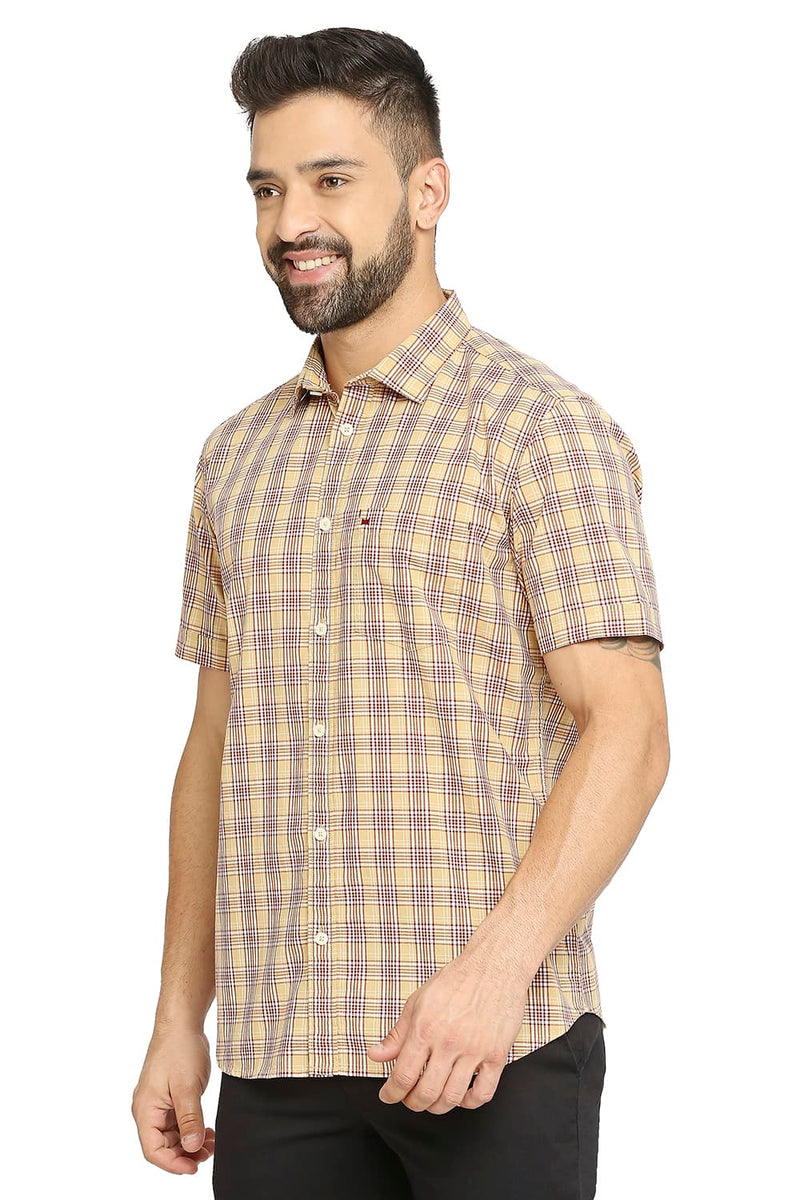 BASICS SLIM FIT COTTON CHECKS HALFSLEEVES SHIRT