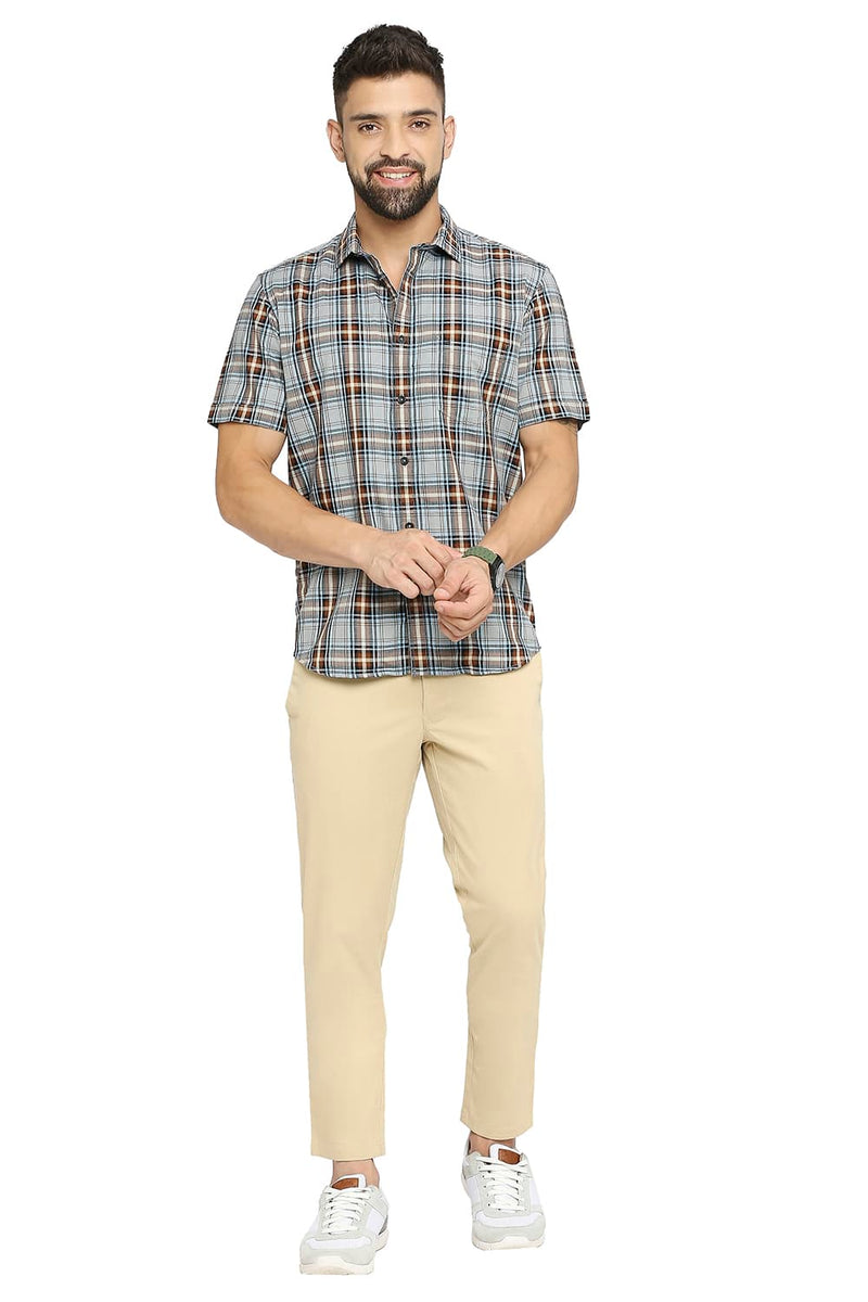 BASICS SLIM FIT COTTON TWILL CHECKS HALFSLEEVES SHIRT