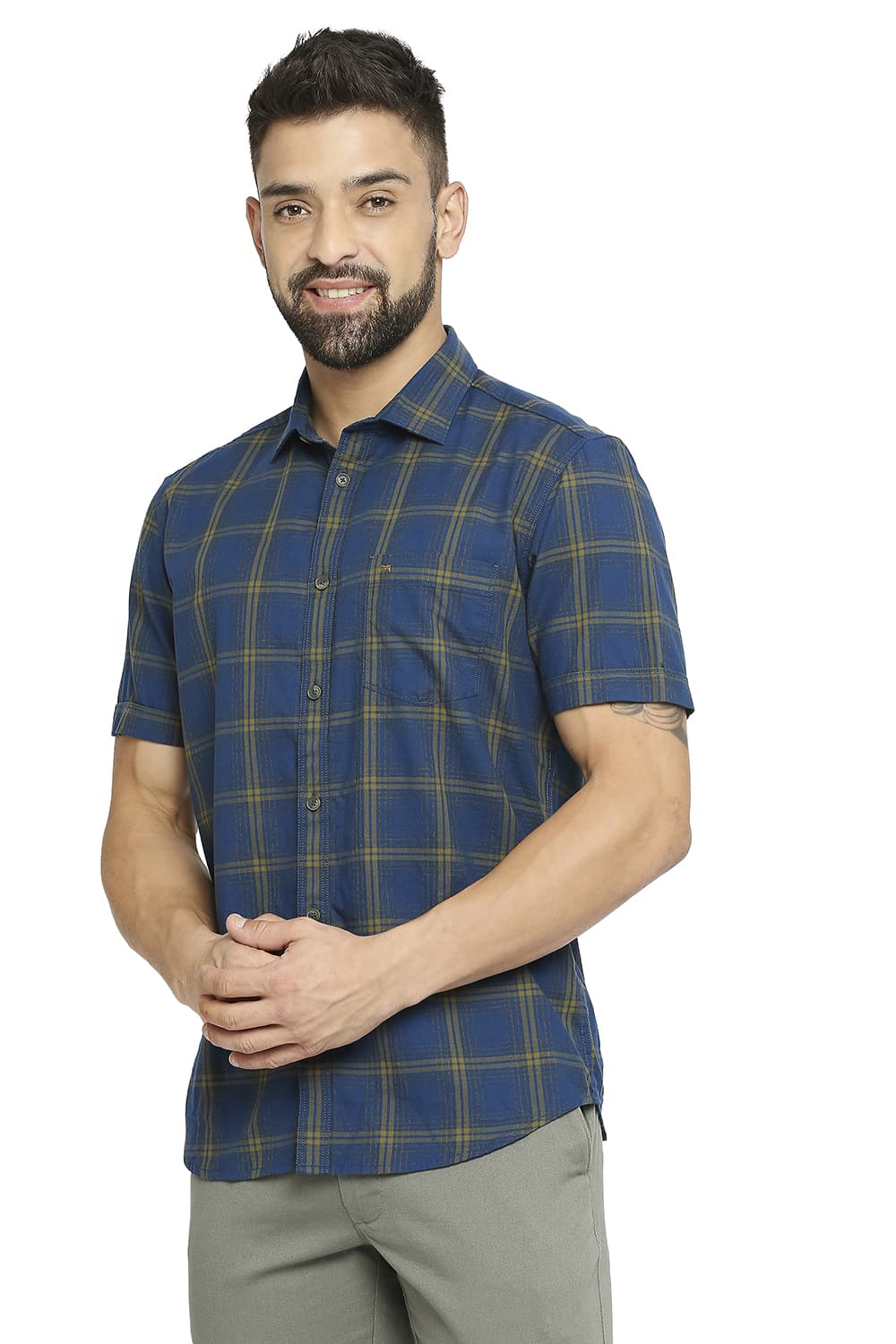 BASICS SLIM FIT COTTON TWILL CHECKS HALFSLEEVES SHIRT