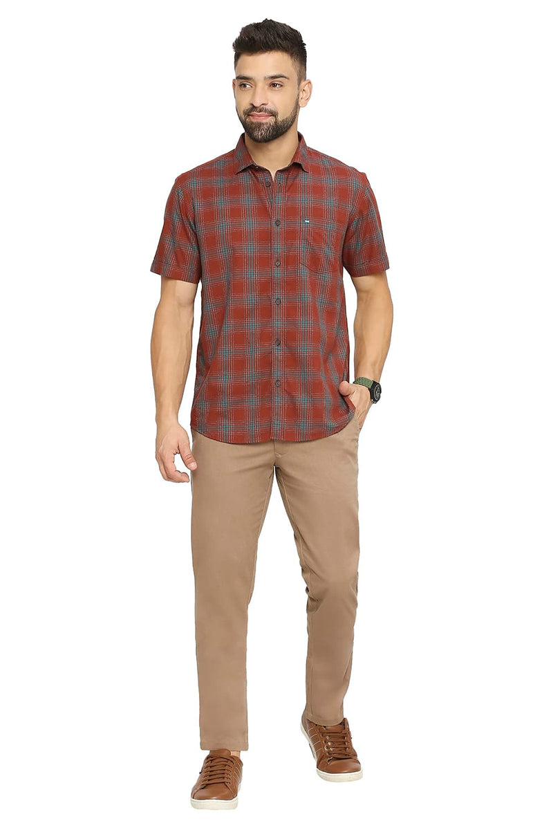 BASICS SLIM FIT COTTON TWILL CHECKS HALFSLEEVES SHIRT