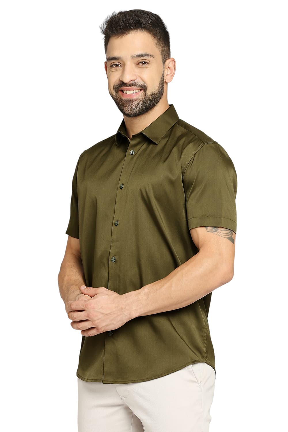 BASICS SLIM FIT POLYESTER STRETCH HALFSLEEVES SHIRT