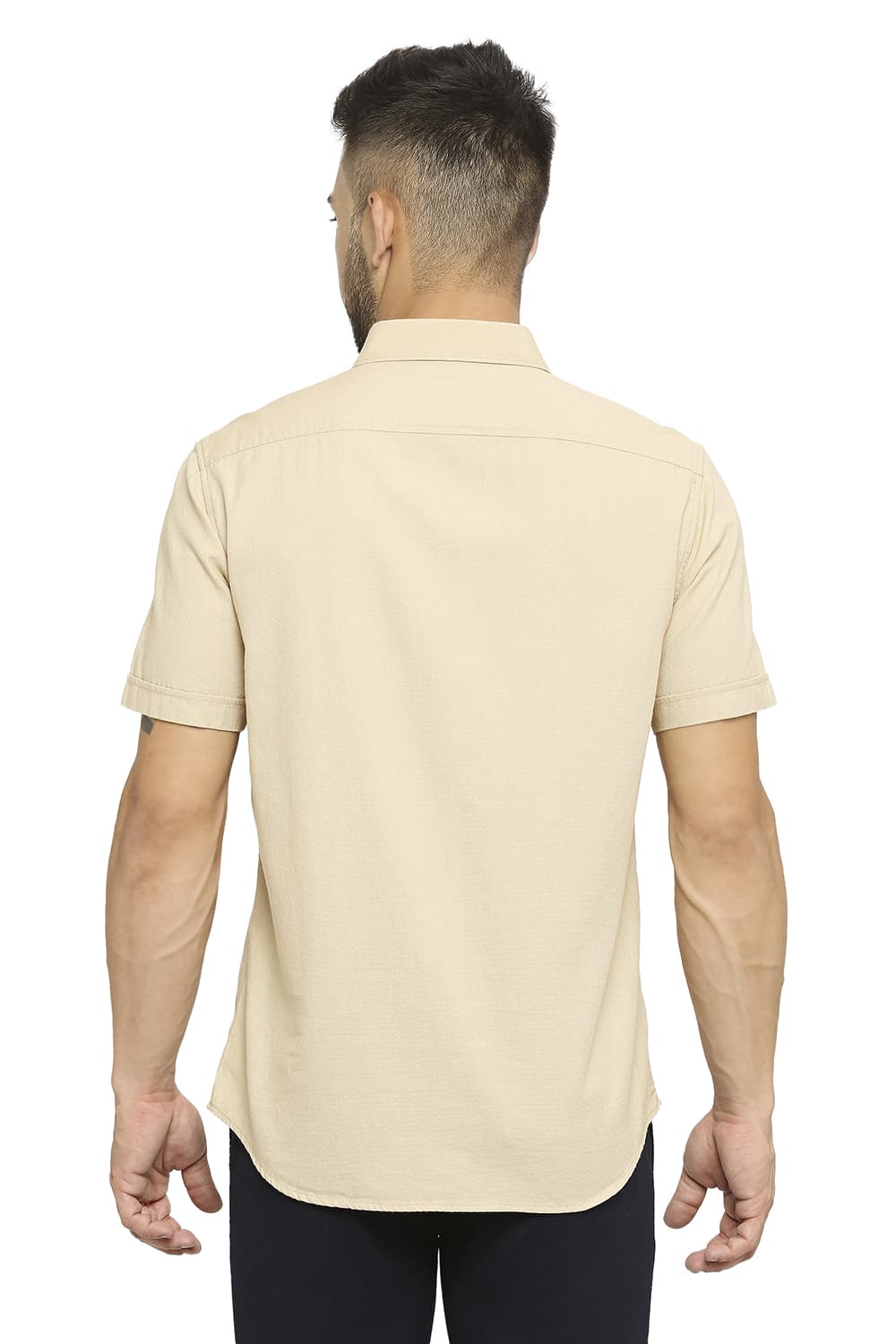 BASICS SLIM FIT COTTON DOBBY HALFSLEEVES SHIRT