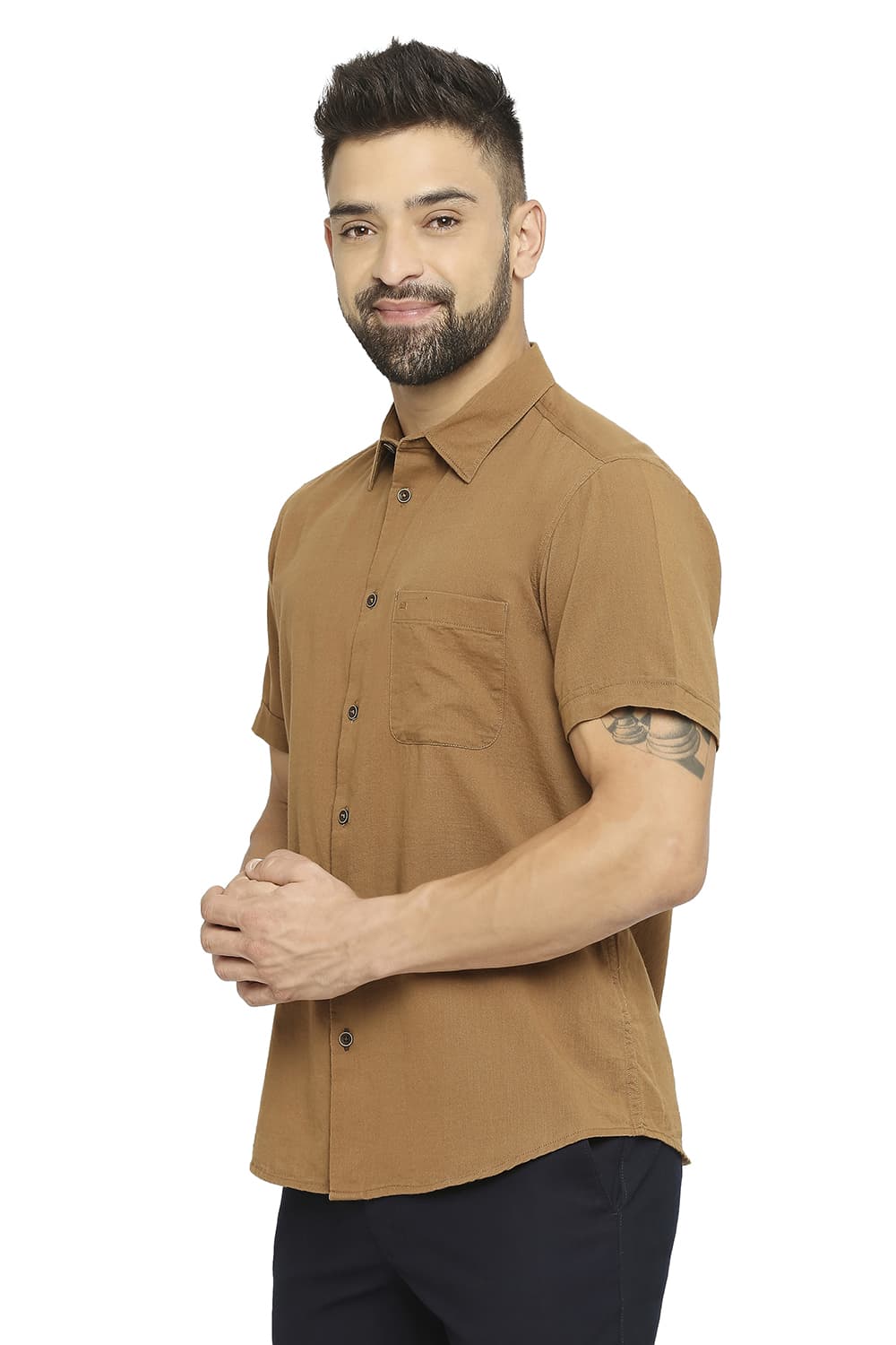 BASICS SLIM FIT COTTON SLUB TWILL HALFSLEEVES SHIRT