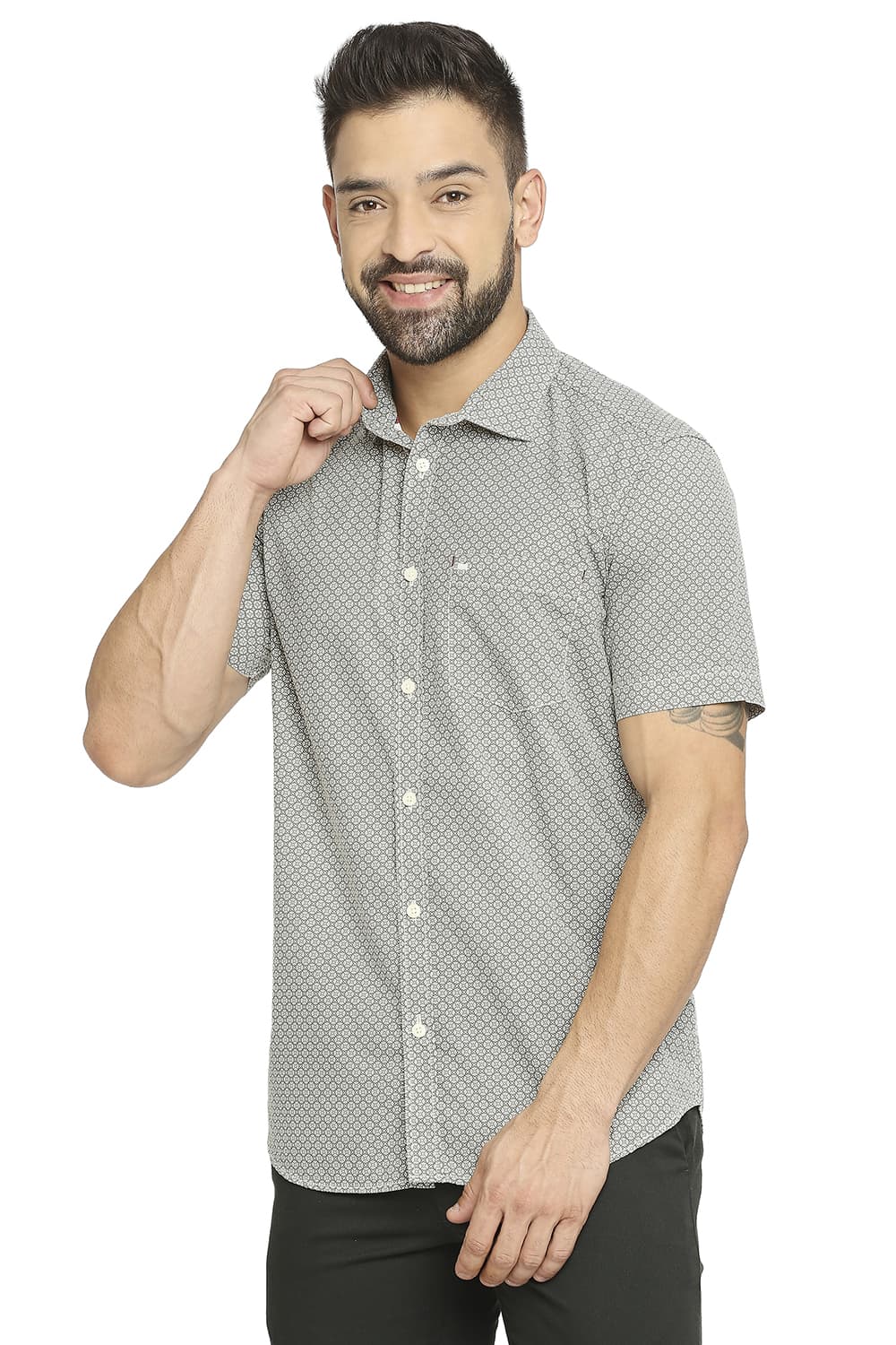 BASICS SLIM FIT COTTON POPLIN PRINTED HALFSLEEVES SHIRT