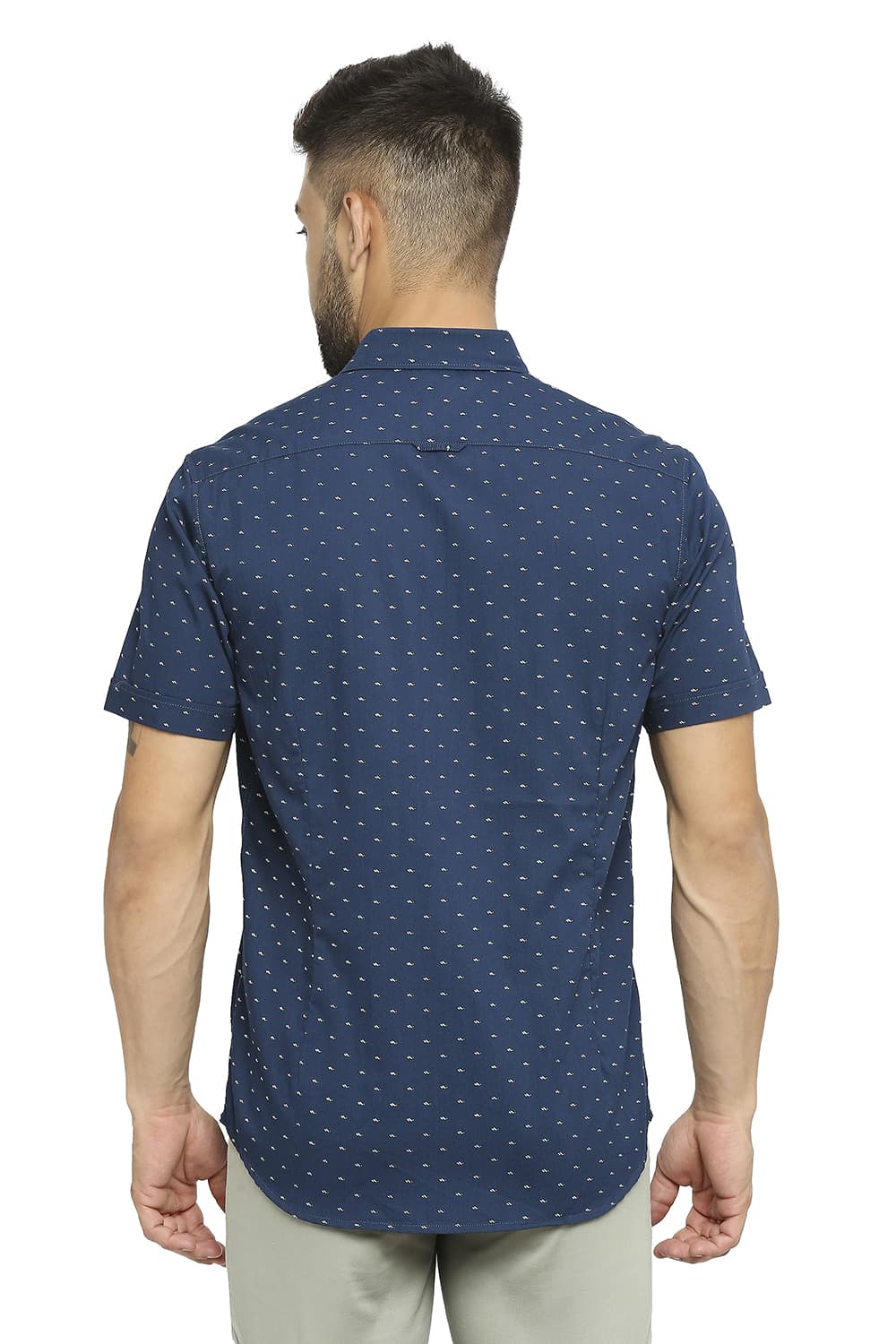 BASICS SLIM FIT COTTON POLYESTER TWILL PRINTED HALFSLEEVES SHIRT