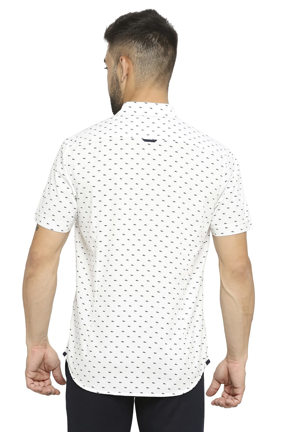 BASICS SLIM FIT COTTON POLYESTER TWILL PRINTED HALFSLEEVES SHIRT