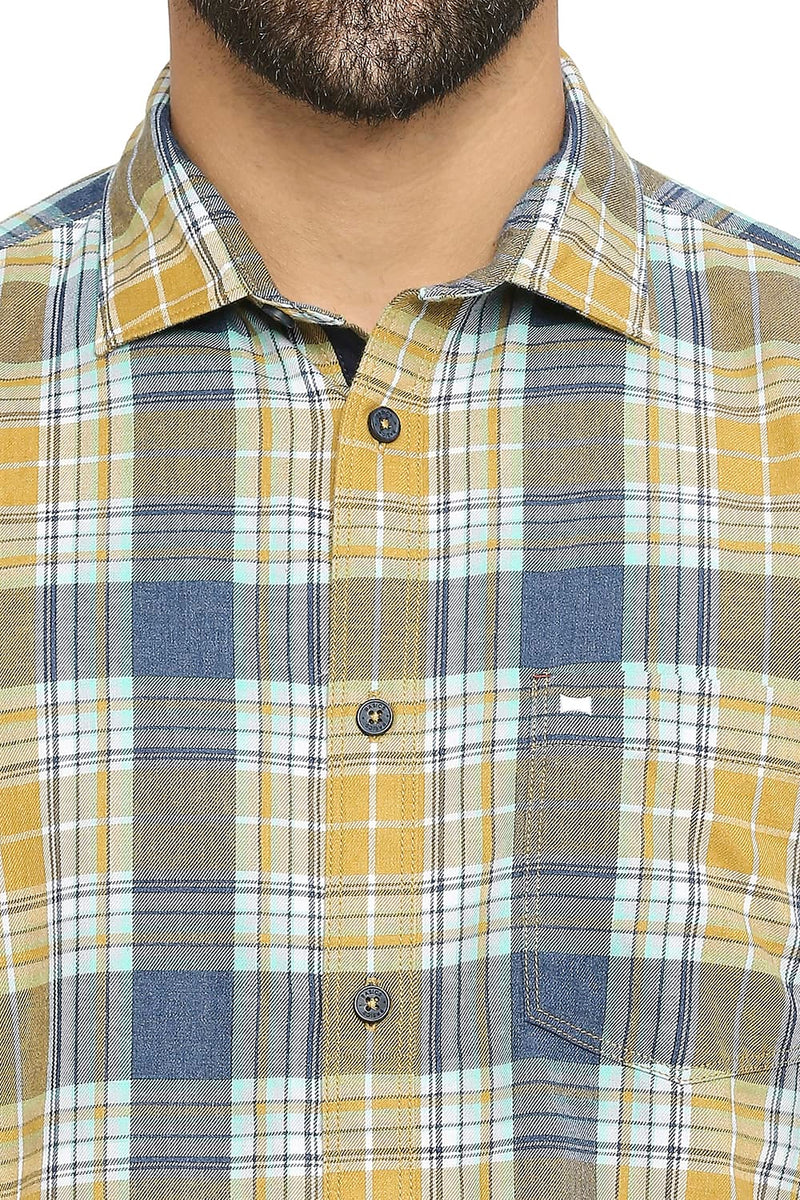 BASICS SLIM FIT COTTON POLYESTER TWILL CHECKS HALFSLEEVES SHIRT