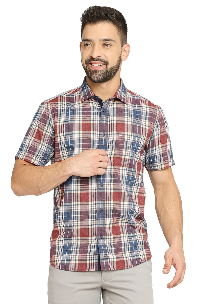 BASICS SLIM FIT COTTON POLYESTER TWILL CHECKS HALFSLEEVES SHIRT