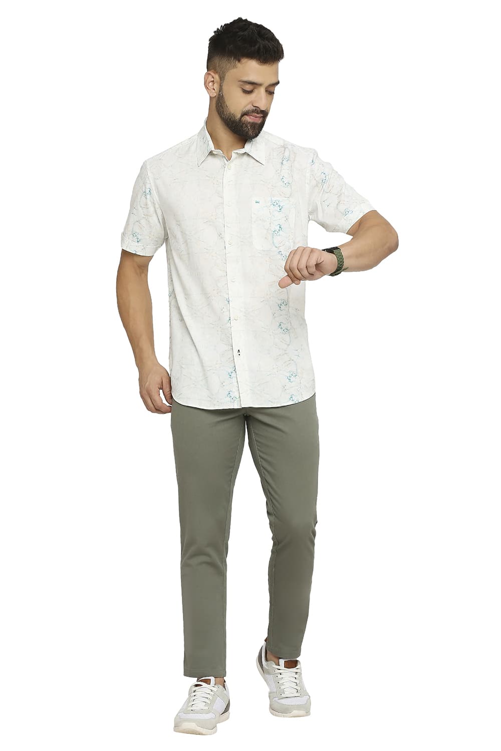 BASICS SLIM FIT COTTON VISCOSE PRINTED HALFSLEEVES SHIRT