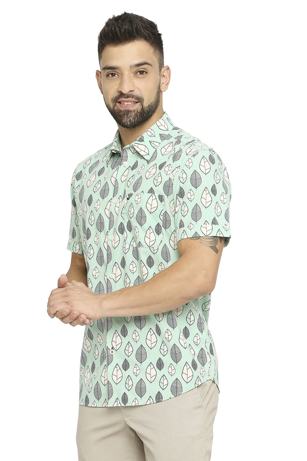 BASICS SLIM FIT COTTON POPLIN PRINTED HALFSLEEVES SHIRT