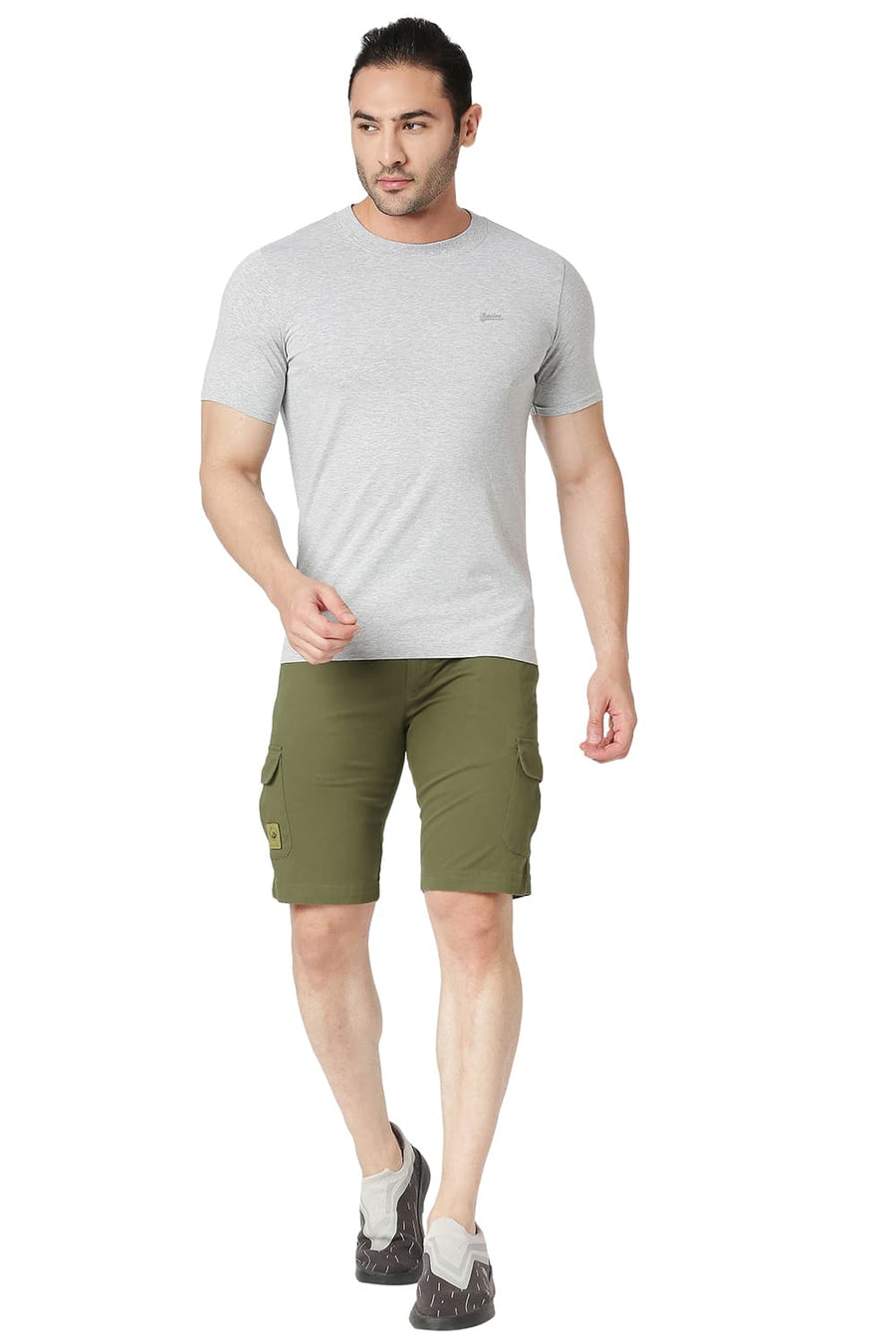 BASICS CARGO CAPLET GREEN COTTON STRETCH SHORTS