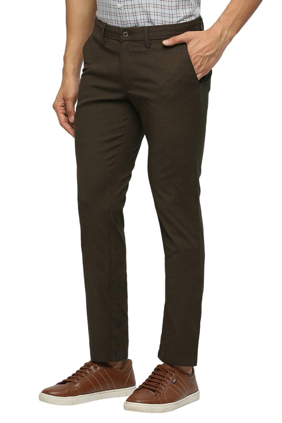 BASICS TAPERED FIT CUB BROWN COTTON PLOYESTER STRETCH DOBBY TROUSERS