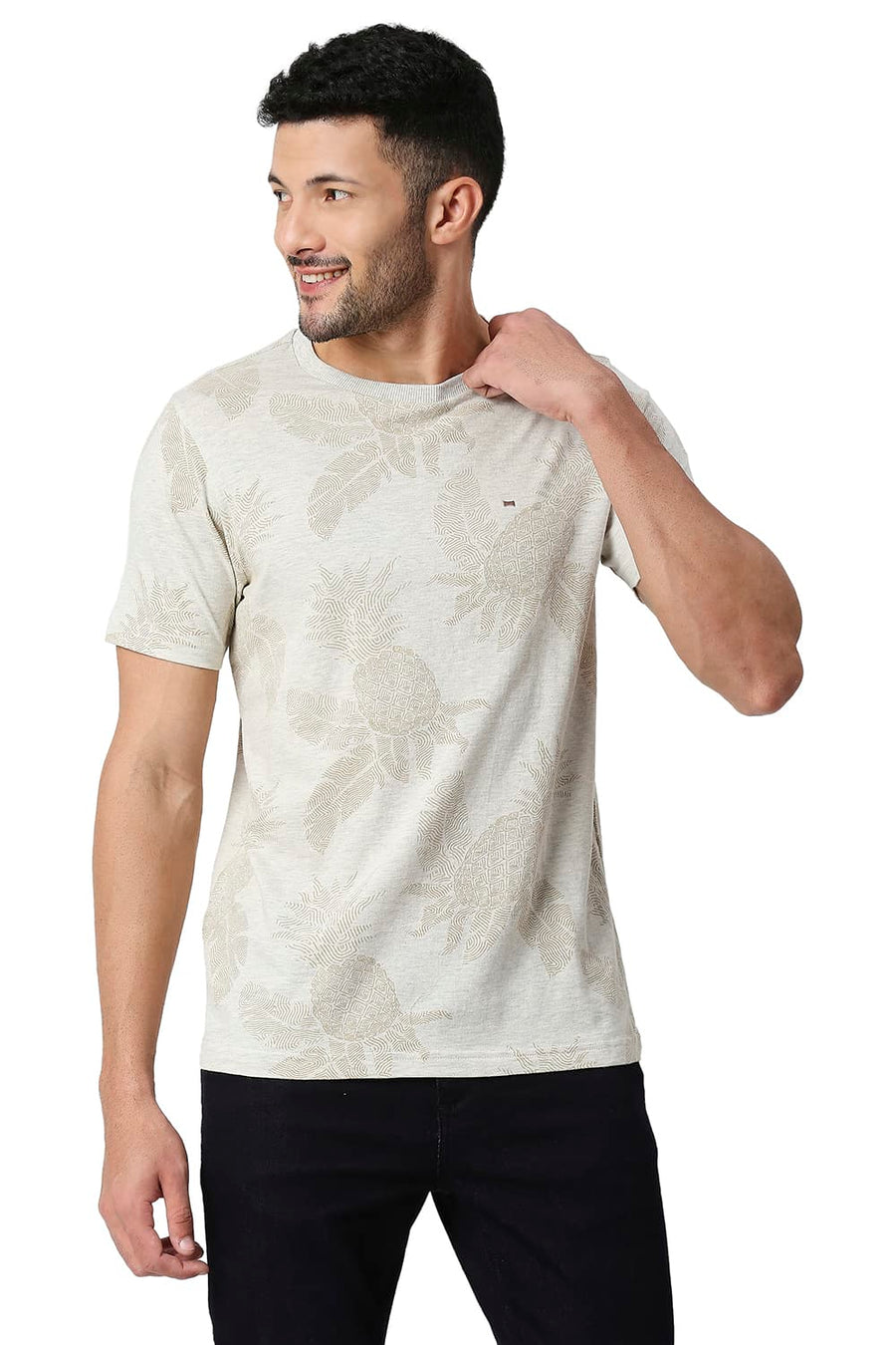BASICS MUSCLE FIT PISTACHIO SHELL COTTON POLYESTER CREW T-SHIRT