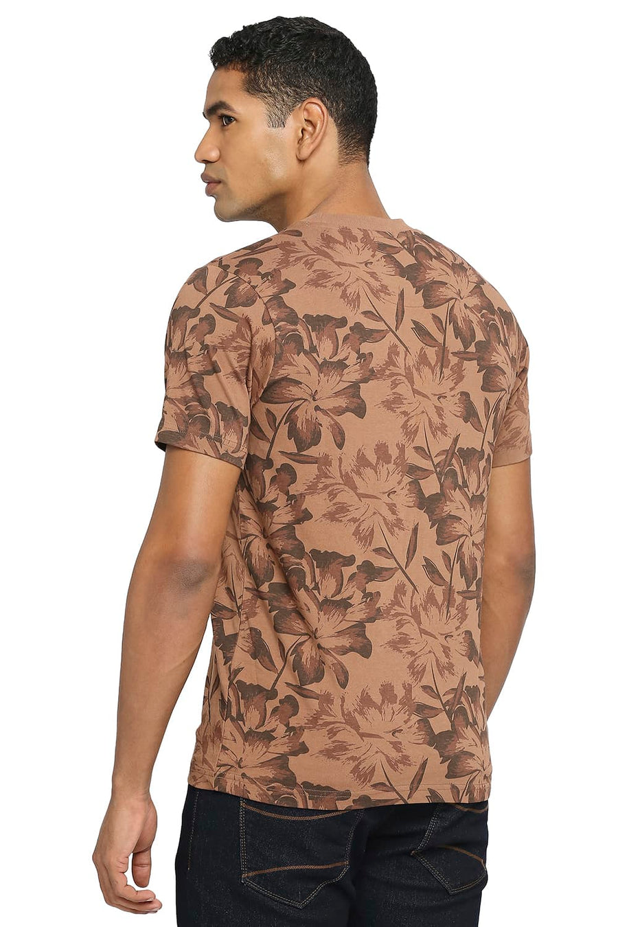 BASICS MUSCLE FIT PECAN PIE PRINTED CREW T-SHIRT