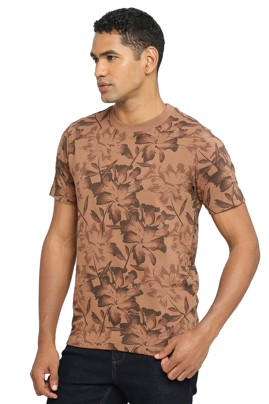 BASICS MUSCLE FIT PECAN PIE PRINTED CREW T-SHIRT