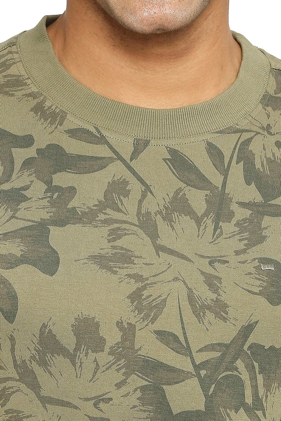 BASICS MUSCLE FIT BURNT OLIVE PRINTED CREW T-SHIRT