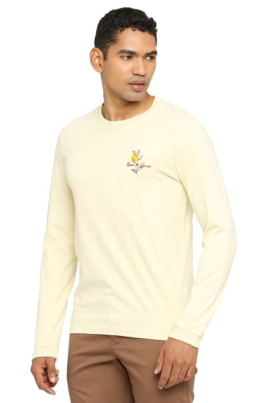 BASICS MUSCLE FIT CLOUD CREAM CREW T-SHIRT