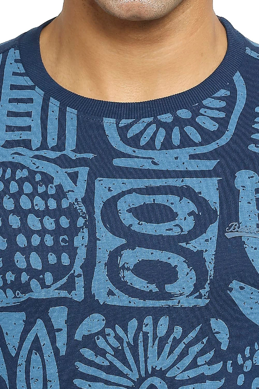 BASICS MUSCLE FIT PAGEANT BLUE PRINTED CREW T-SHIRT