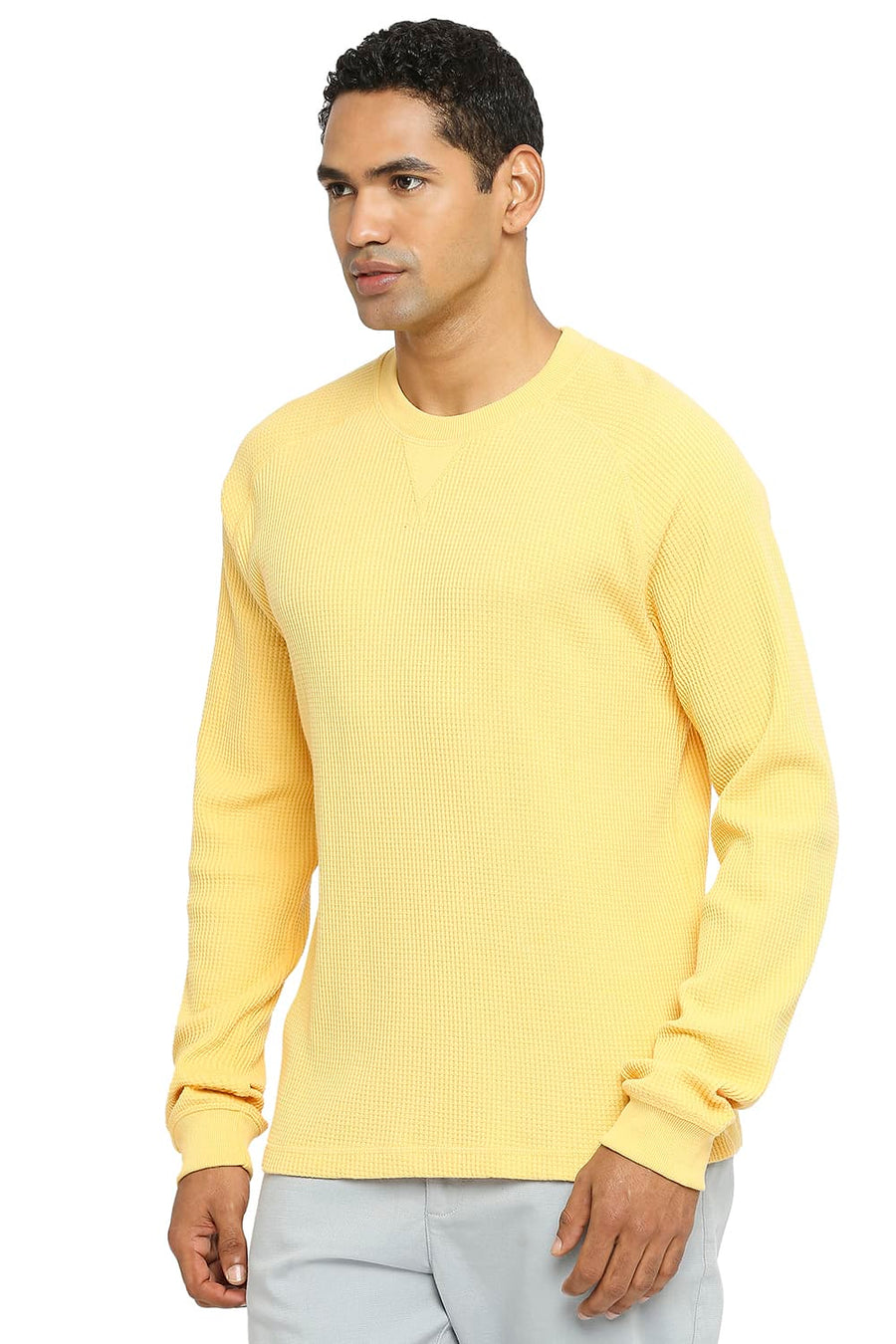 BASICS MUSCLE FIT BANANA CREAM CREW T-SHIRT