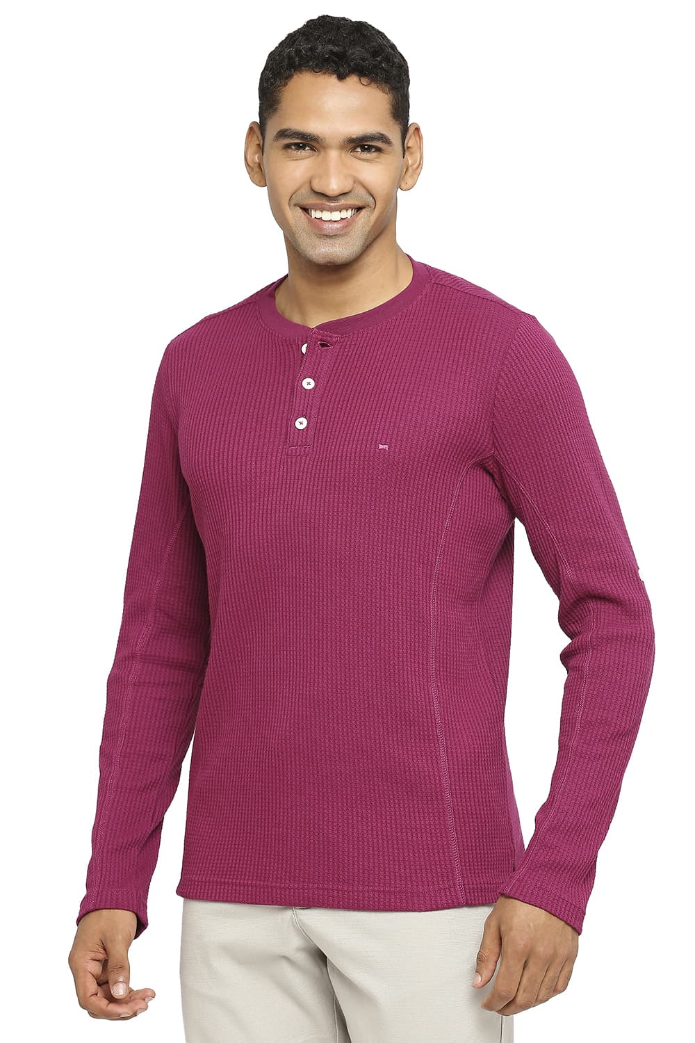 Muscle Fit Henley T-shirt