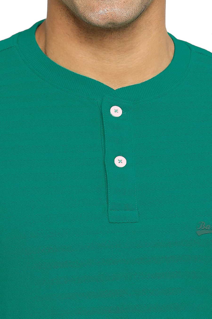 BASICS MUSCLE FIT PEPPER GREEN HENLEY T-SHIRT