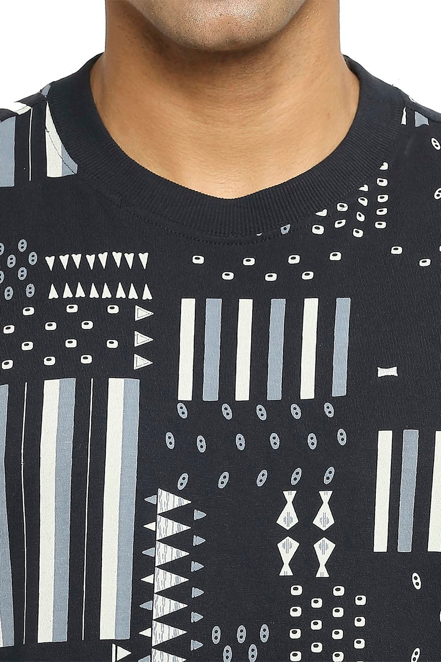 BASICS RELAXED FIT BLACKBEAUTY PRINTED CREW T-SHIRT