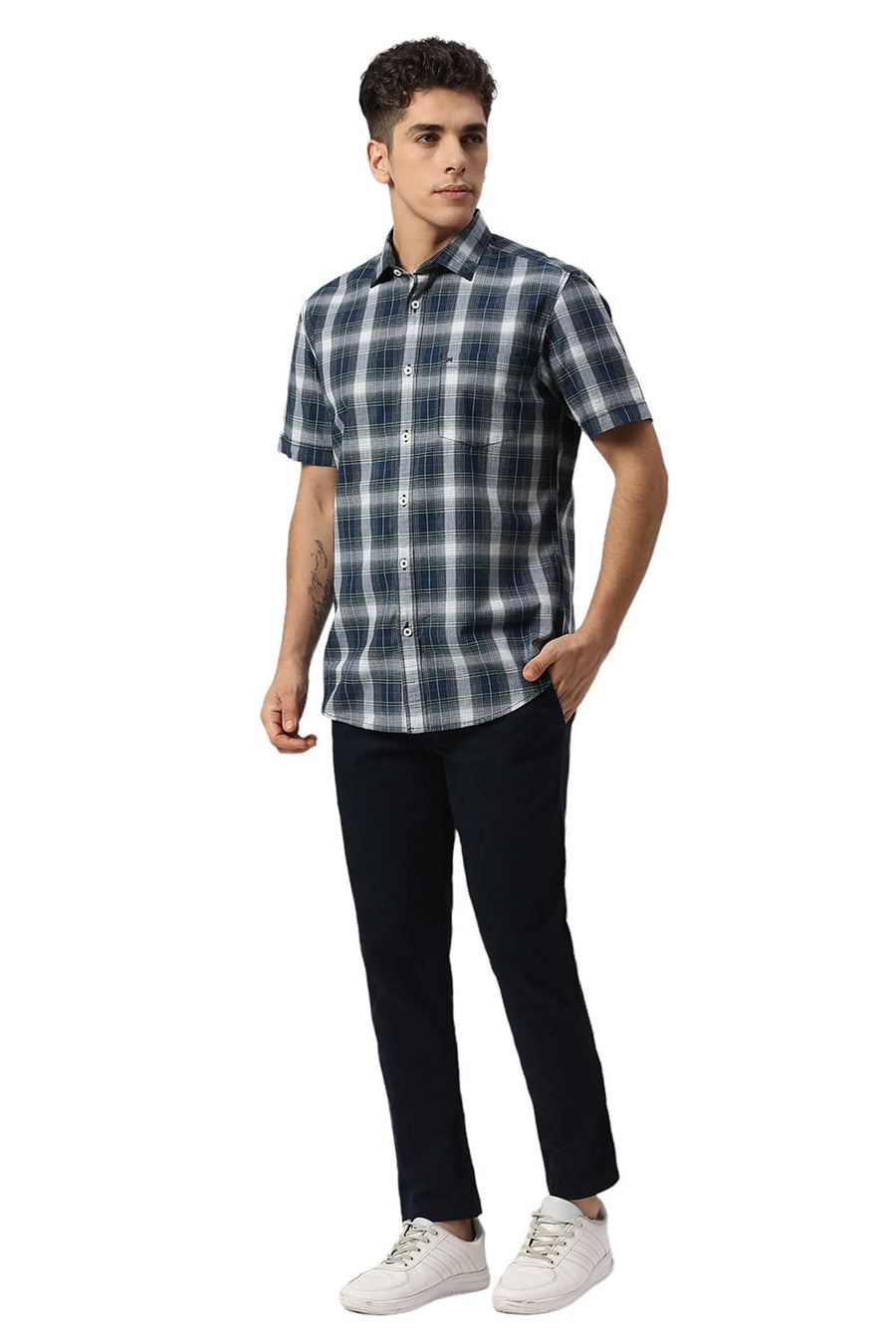 BASICS SLIM FIT BLUEFIN NAVY COTTON FIL-A-FIL CHECKS HALFSLEEVES SHIRT