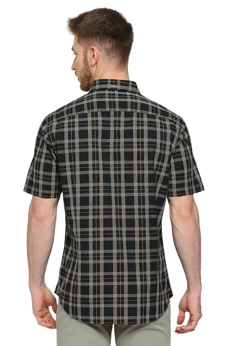 BASICS SLIM FIT COTTON CHECKS HALFSLEEVES SHIRT