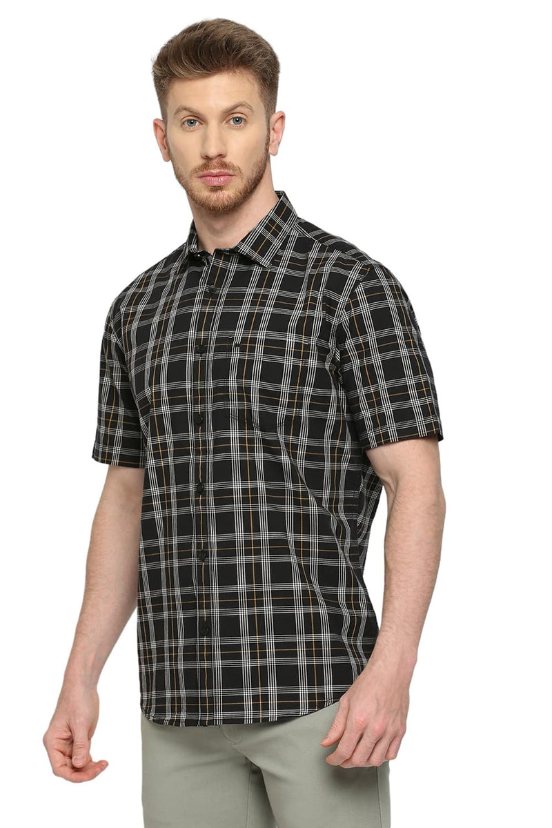 BASICS SLIM FIT COTTON CHECKS HALFSLEEVES SHIRT