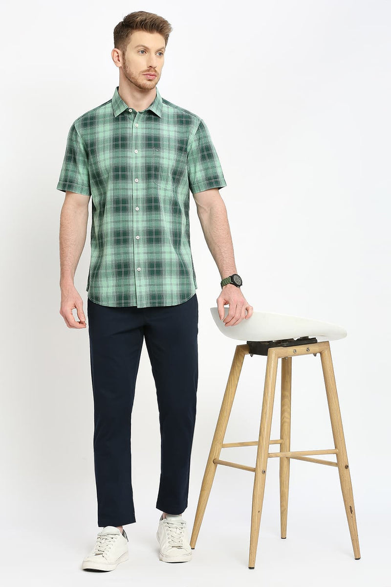 Slim Fit Cotton Herringbone Twill Checks Halfsleeves Shirt