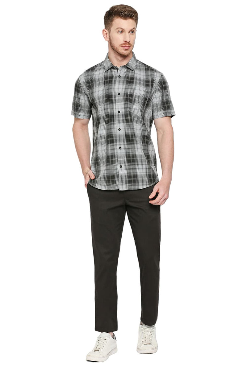 BASICS SLIM FIT COTTON HERRINGBONE TWILL CHECKS HALFSLEEVES SHIRT