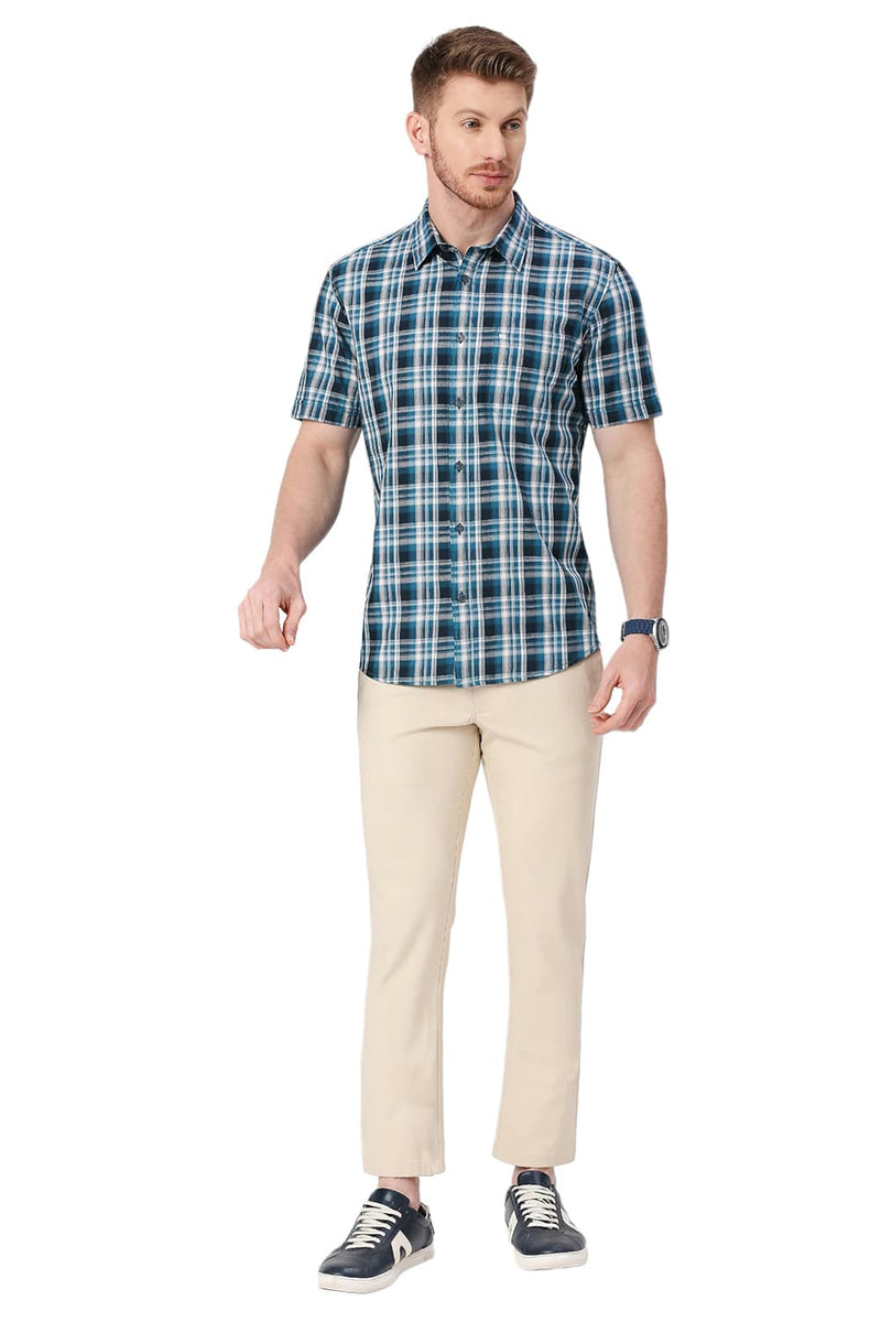 BASICS SLIM FIT COTTON TWILL CHECKS HALFSLEEVES SHIRT