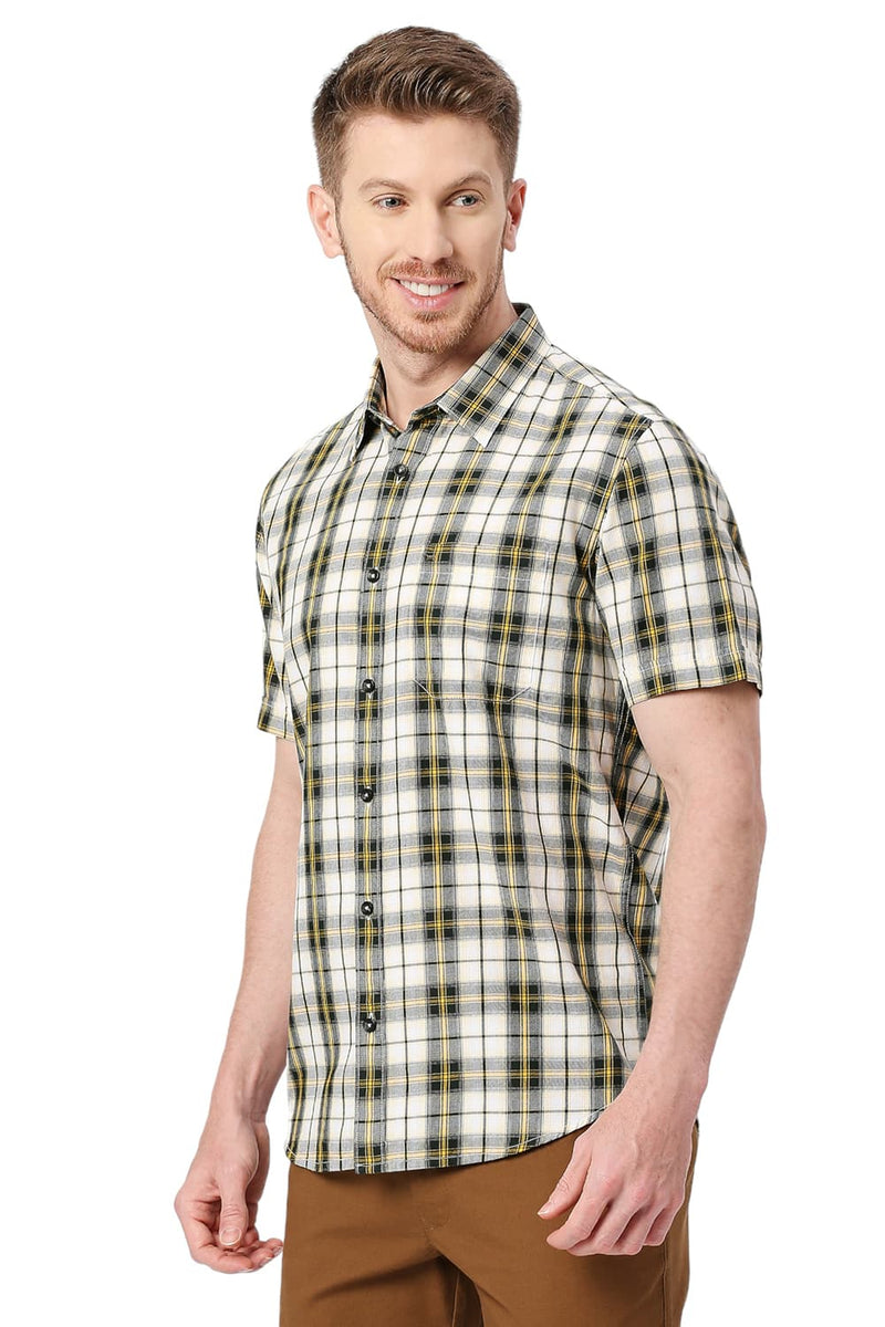 BASICS SLIM FIT COTTON TWILL CHECKS HALFSLEEVES SHIRT